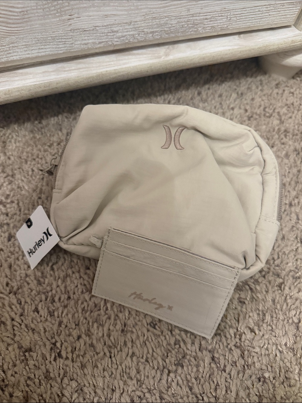 Hurley Cream Beige Zip Pouch with Card Sleeve
